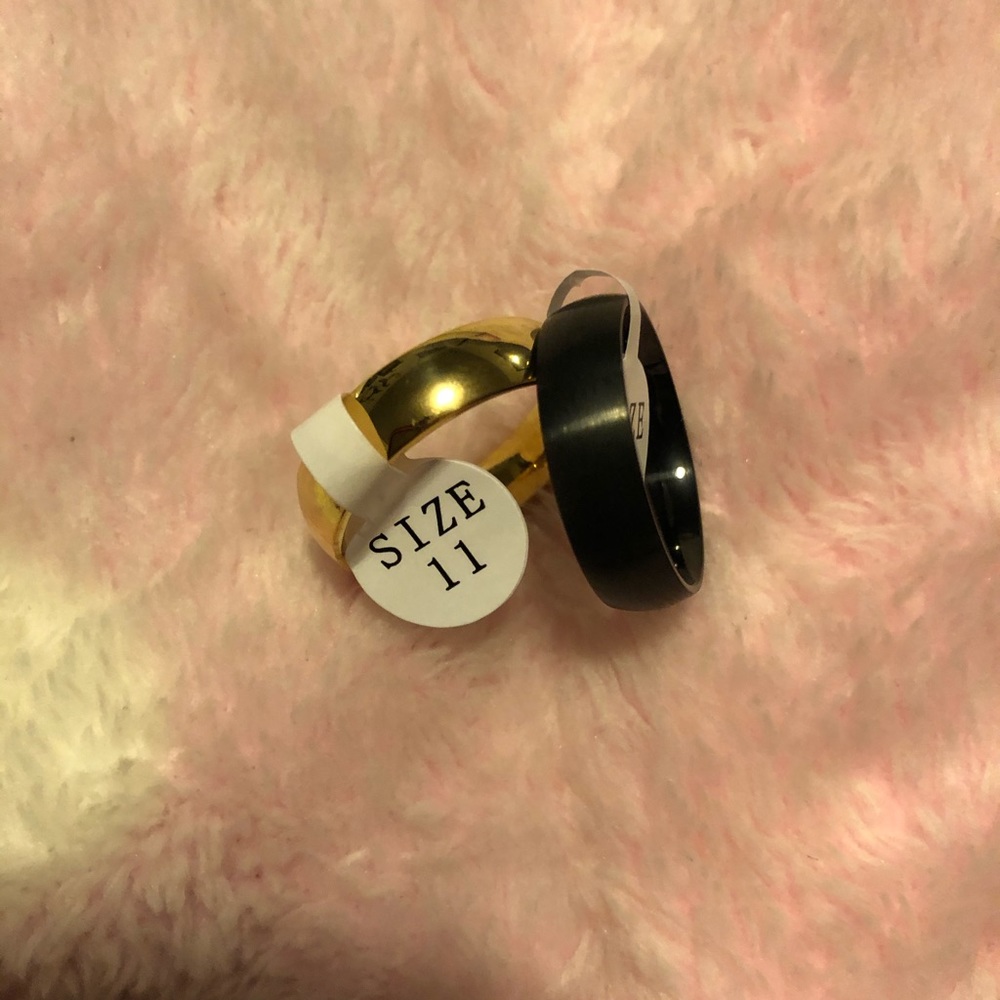 Rings - Picture 2 of 3